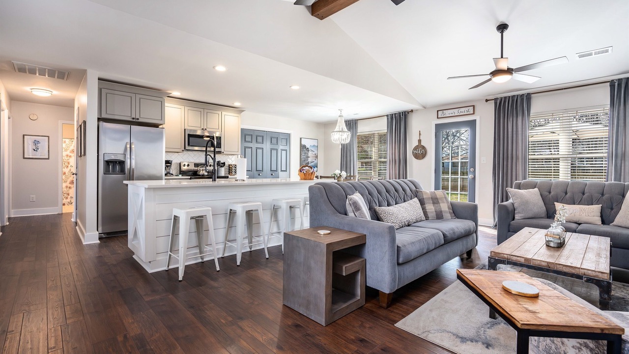 Photo of Livingroom in Madison