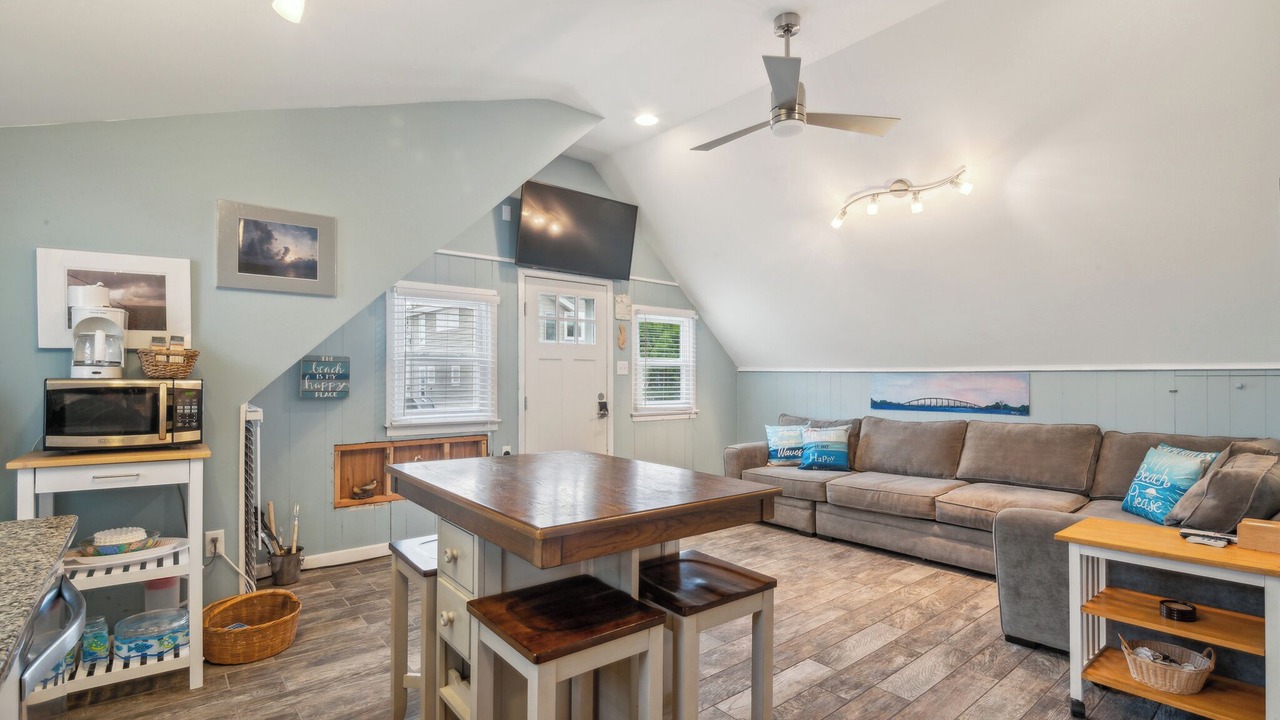 Photo of Livingroom in Surf City
