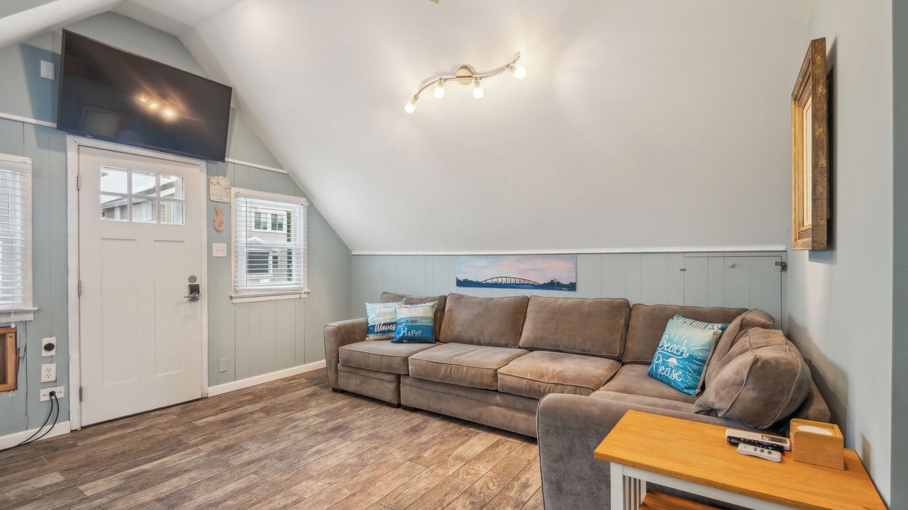 Photo of Livingroom in Surf City