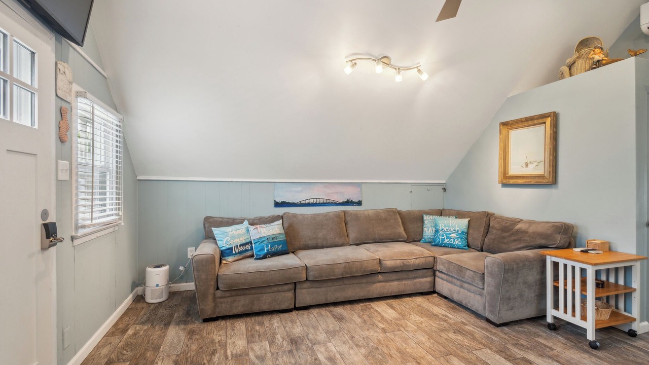 Photo of Livingroom in Surf City