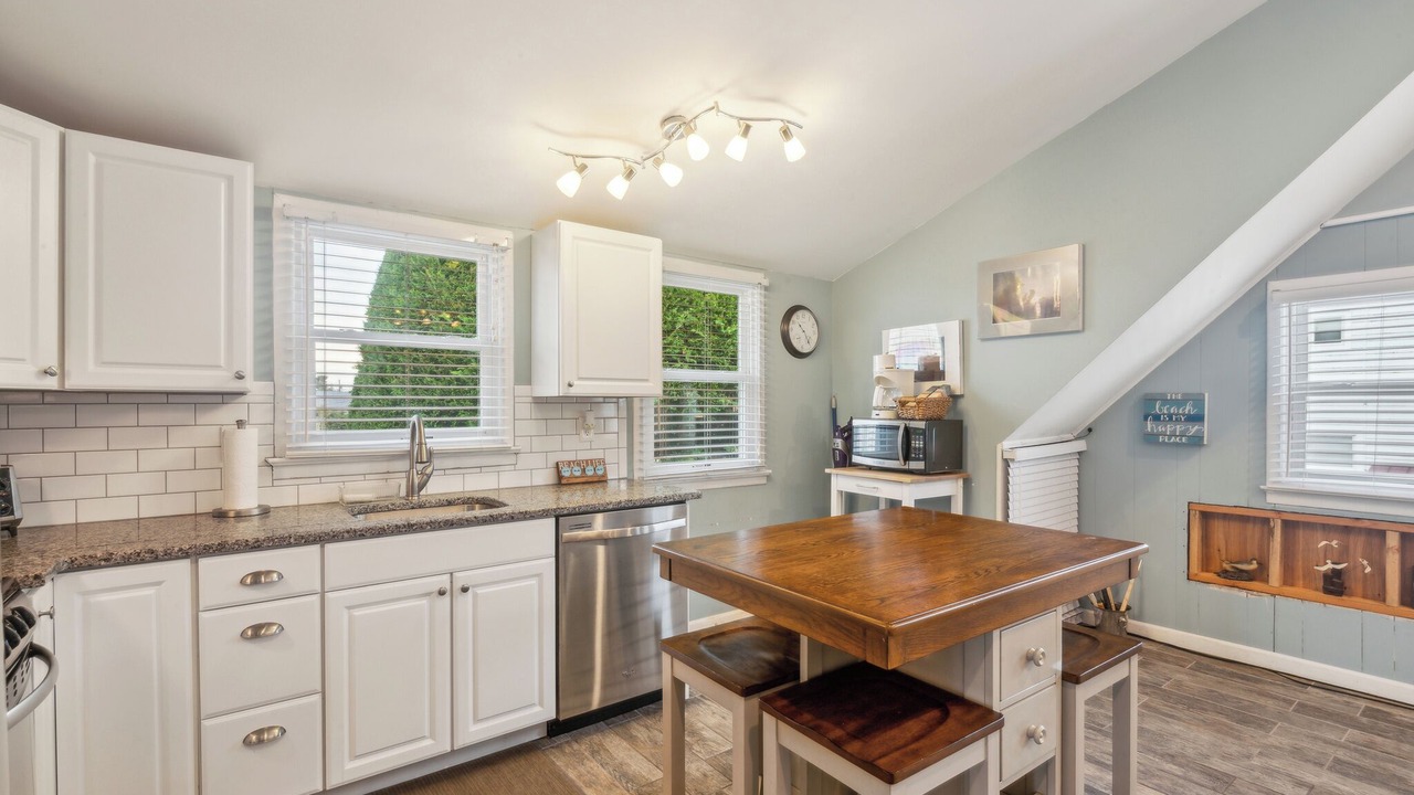 Photo of Kitchen in Surf City