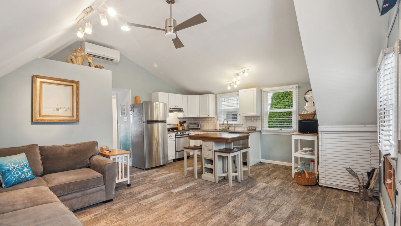 Photo of Livingroom in Surf City