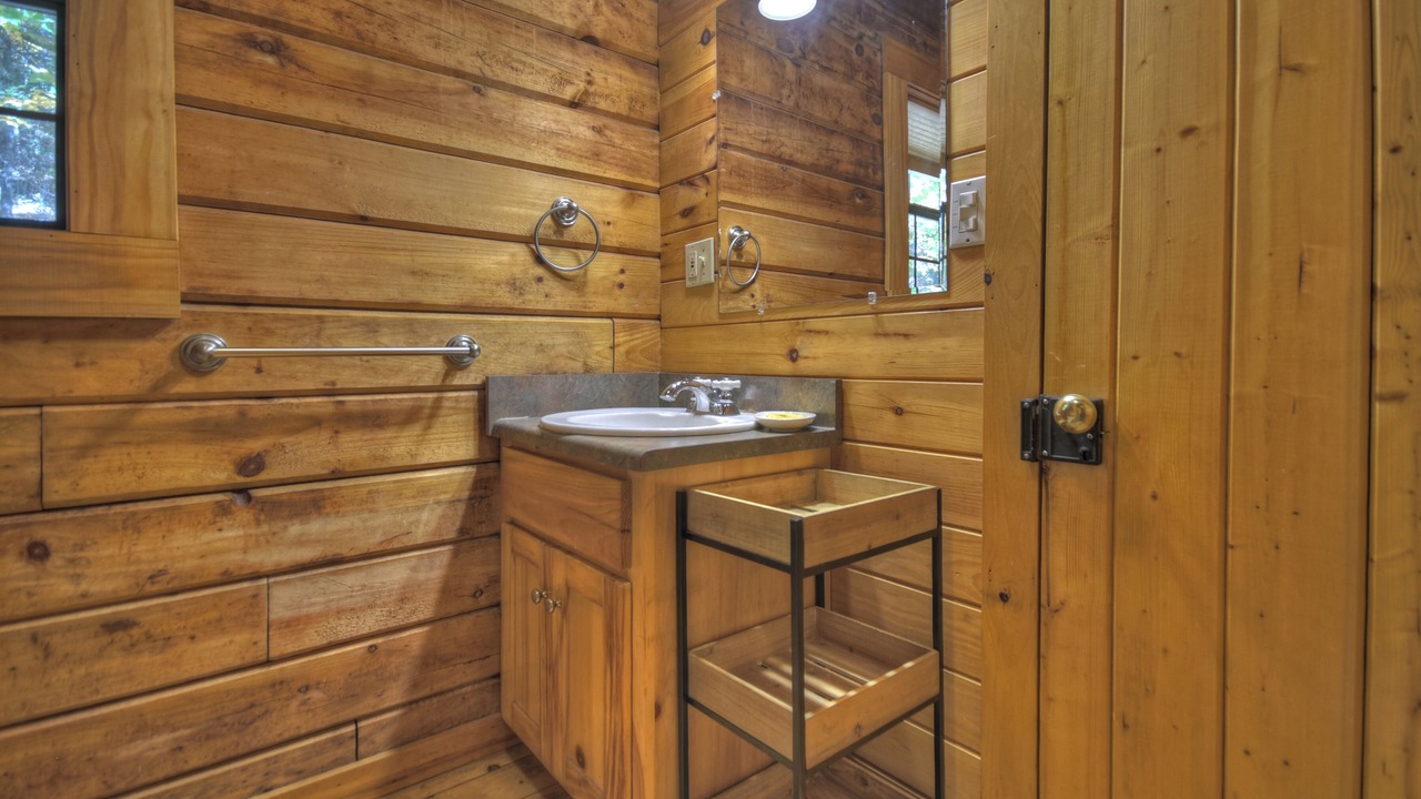 Photo of Bathroom in Epworth