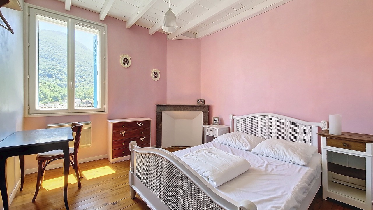 Photo of Bedroom in Luzenac