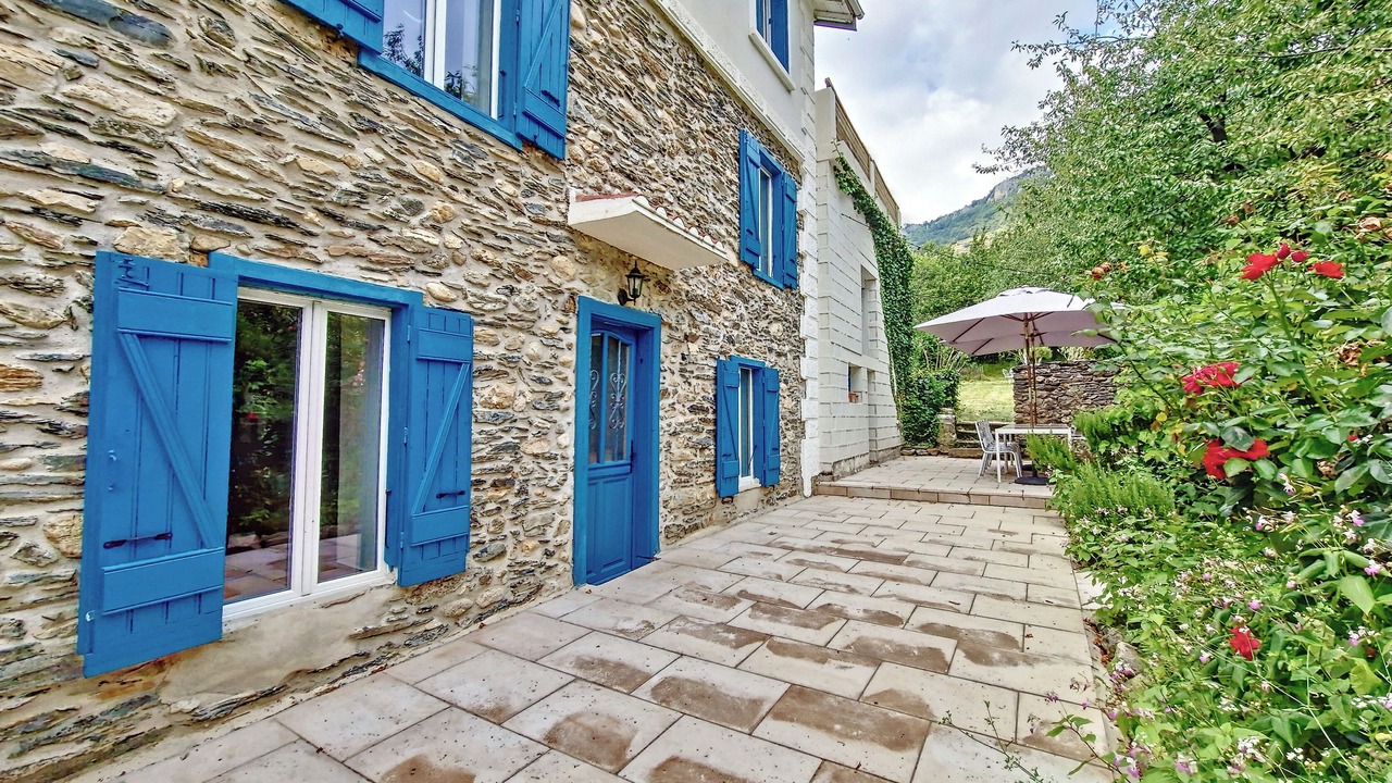 Photo of Patio Balcony in Luzenac