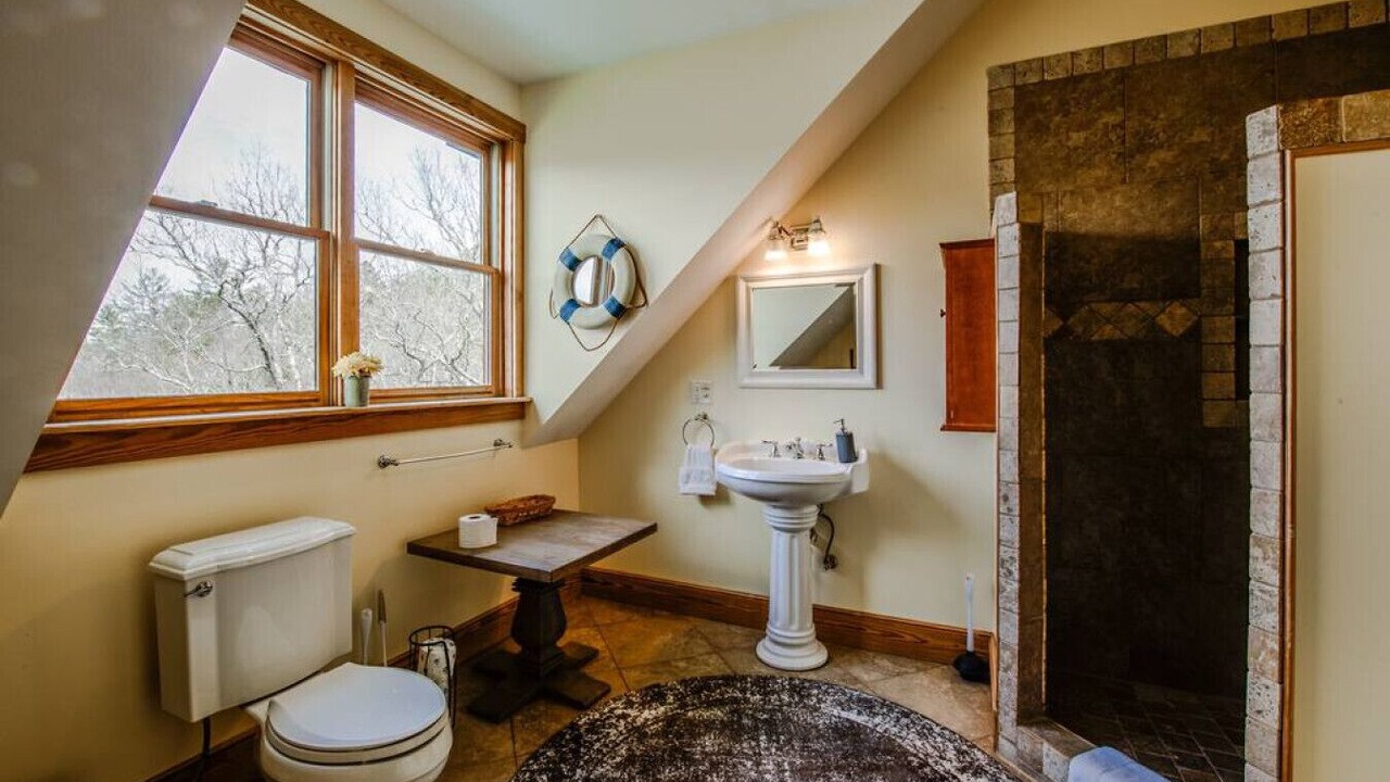 Photo of Bathroom in Blue Ridge