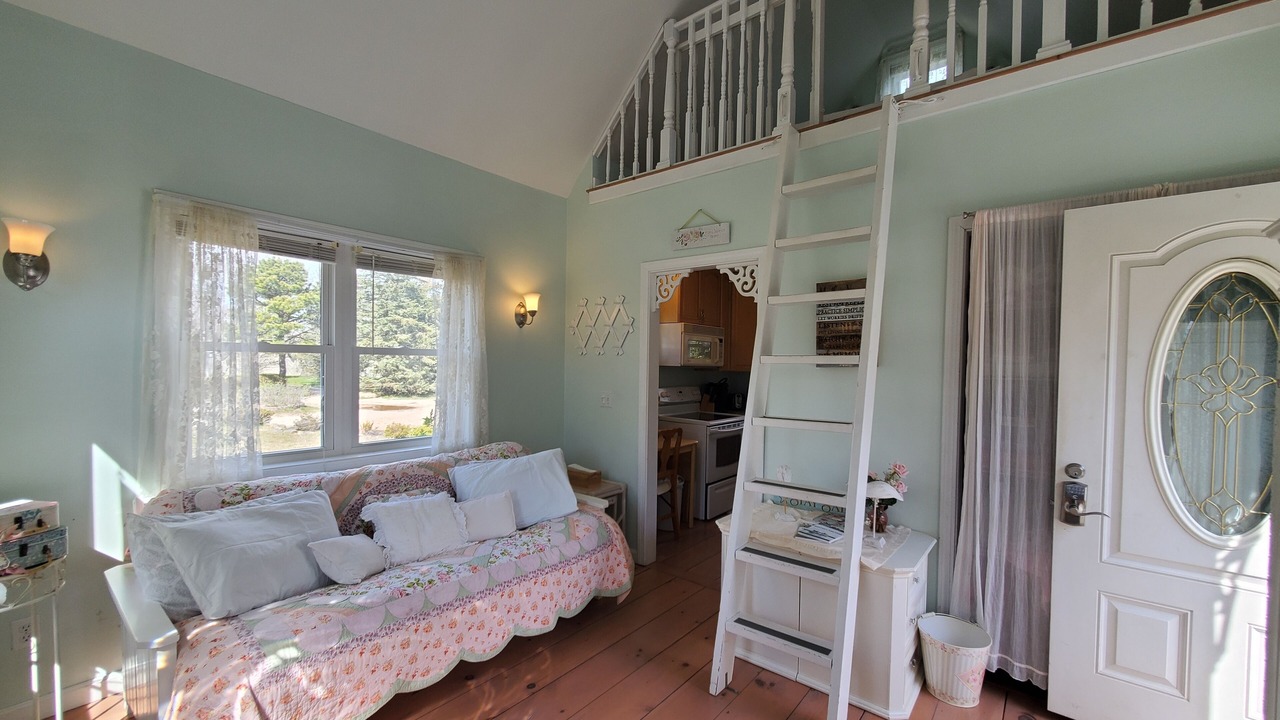 Photo of Bedroom in Oak Bluffs