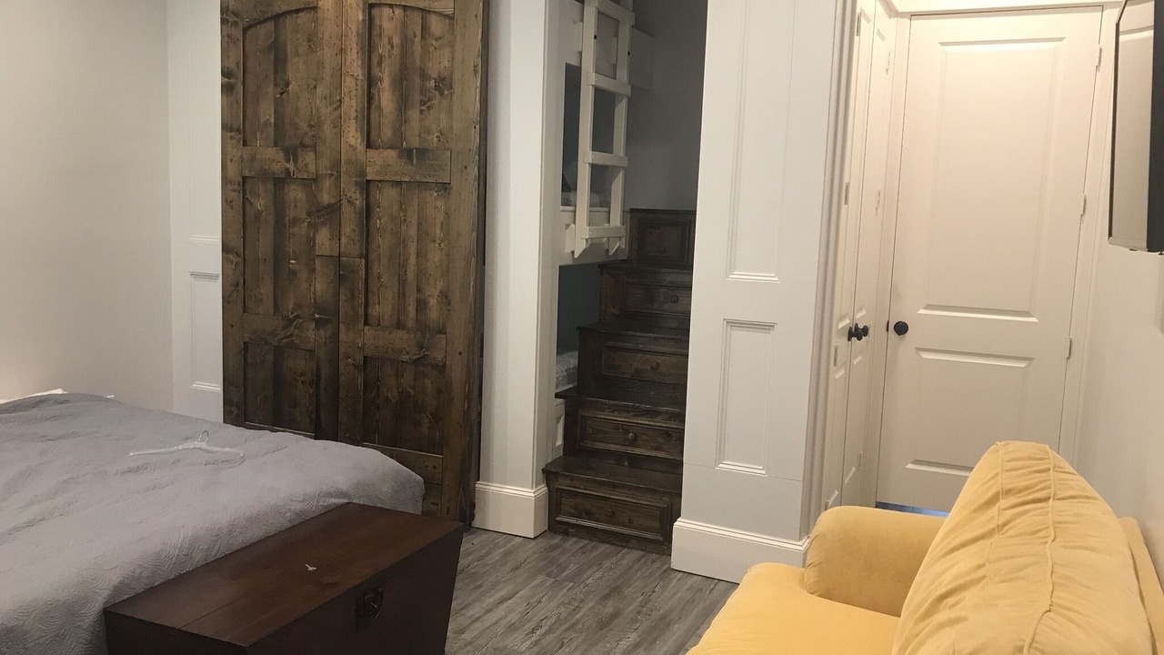 Photo of Bedroom in Mineola