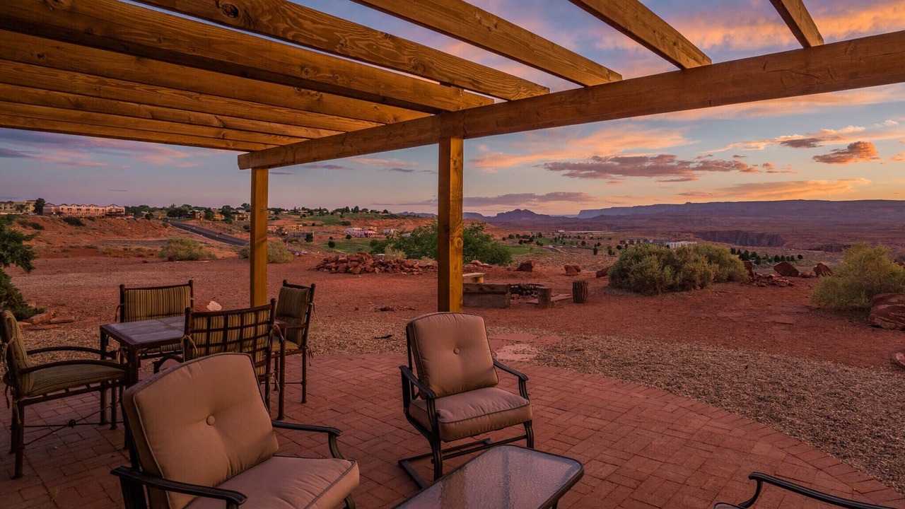 Photo of Outdoor in Page