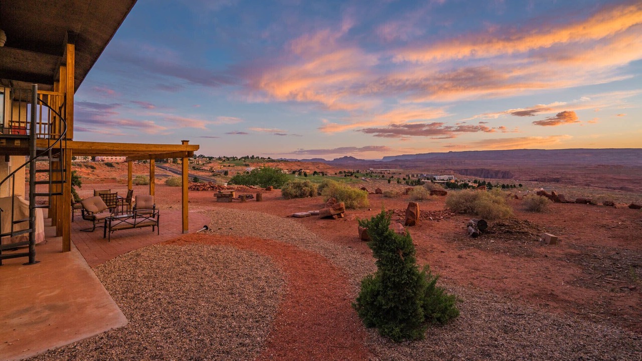 Photo of Outdoor in Page