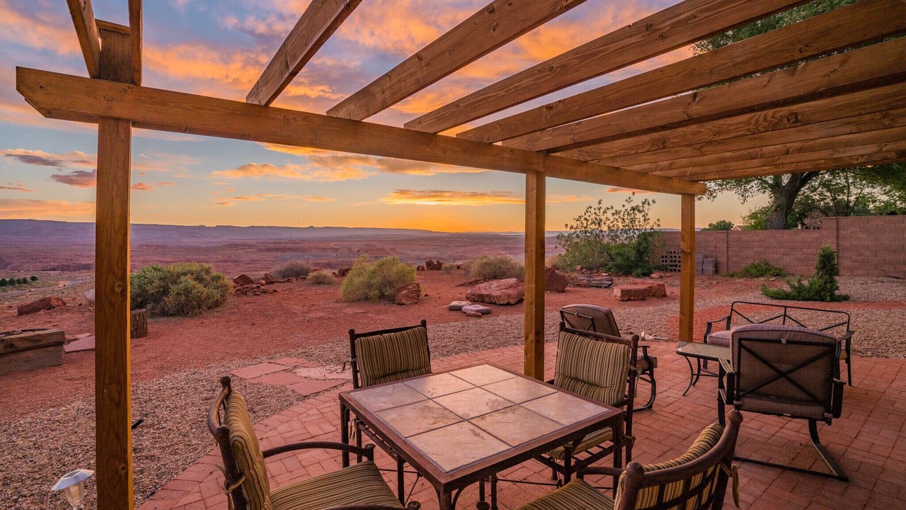Photo of Outdoor in Page