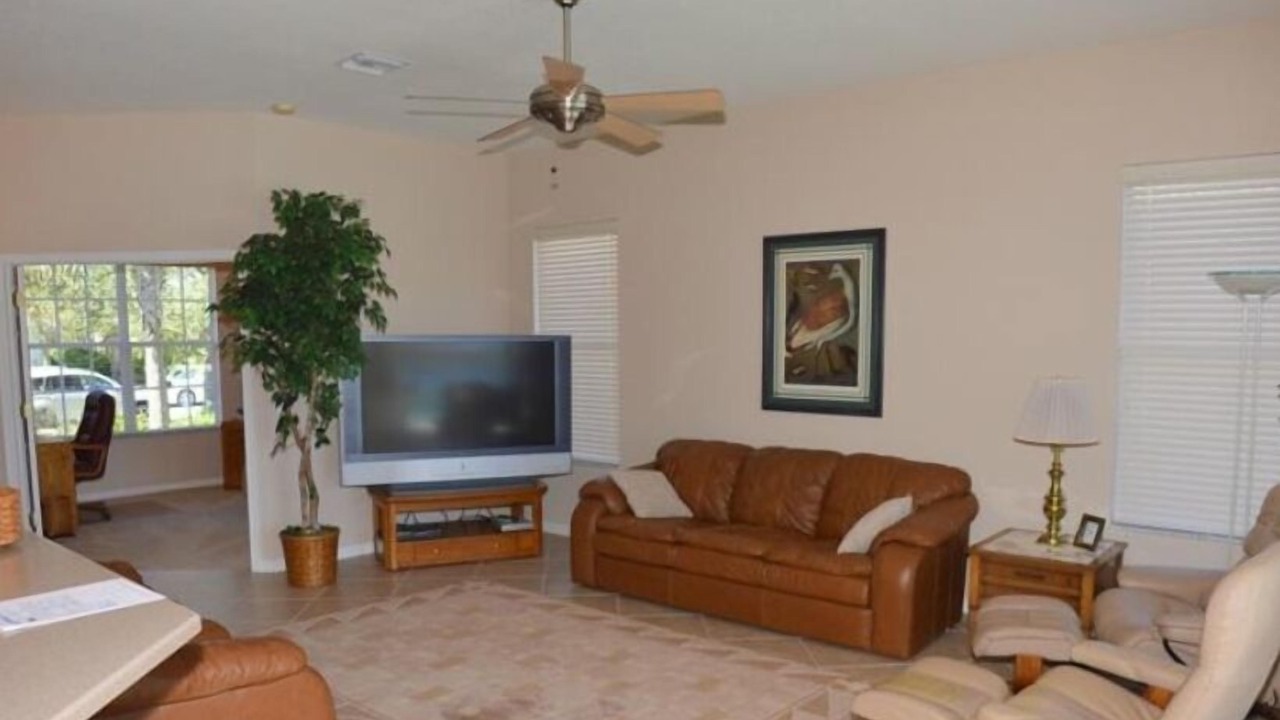Photo of Livingroom in Riverwood