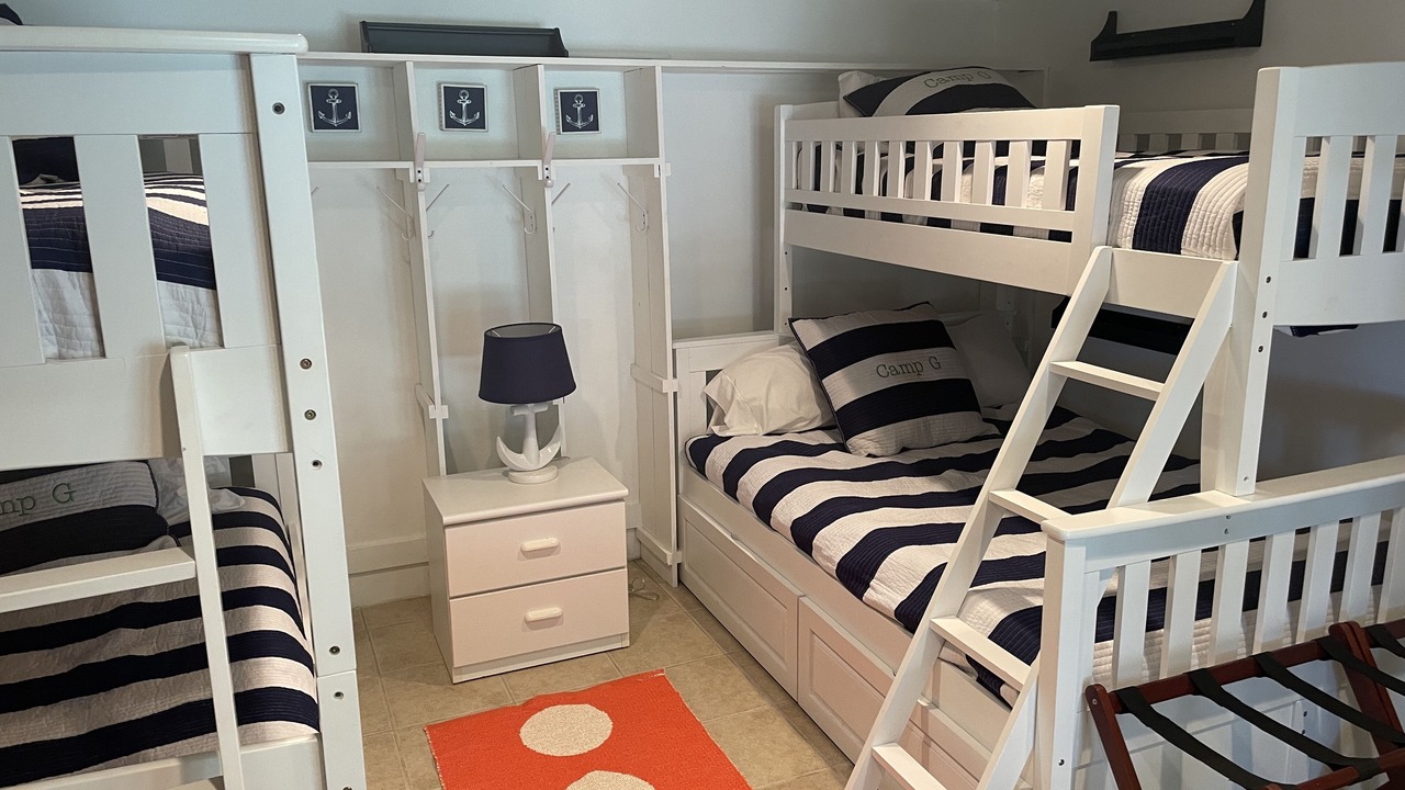 Photo of Bedroom in Alexandria