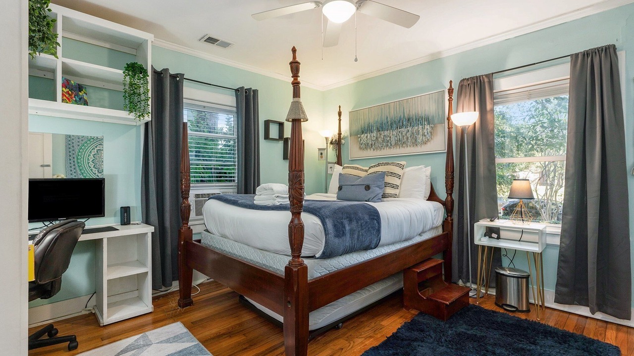 Photo of Bedroom in Charleston