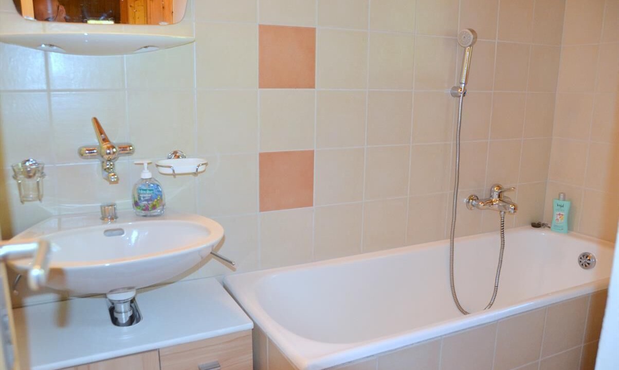 Photo of Bathroom in Saint-Luc
