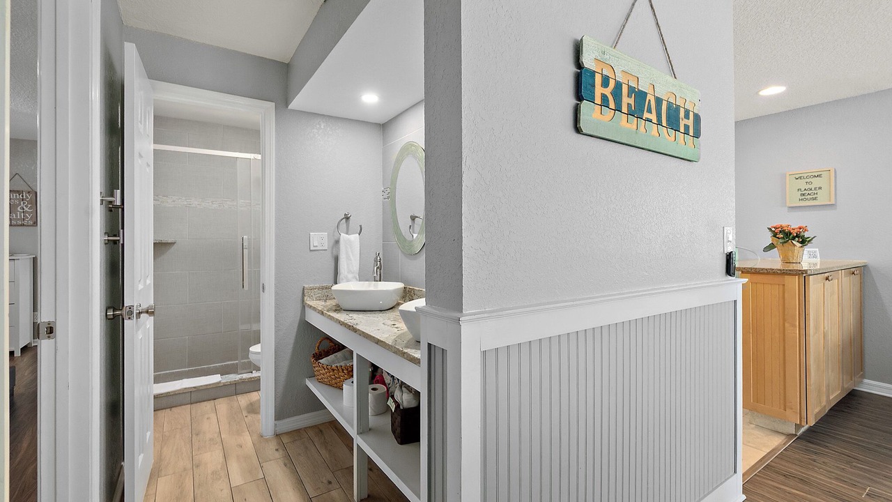 Photo of Others in Painters Hill