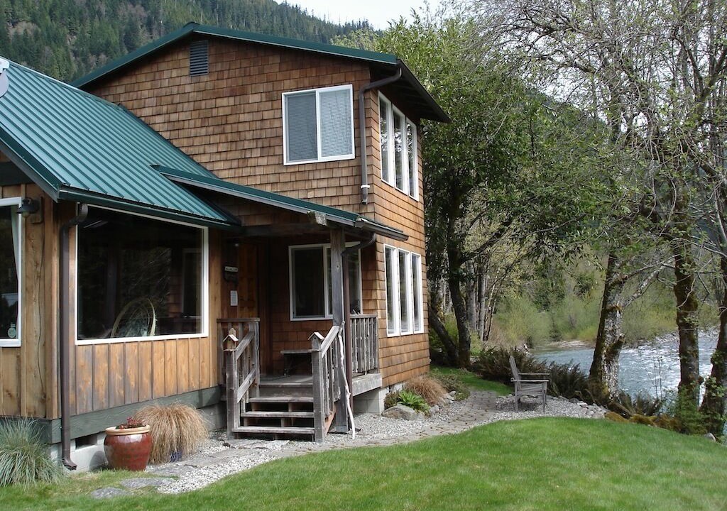 Photo of Others in Index