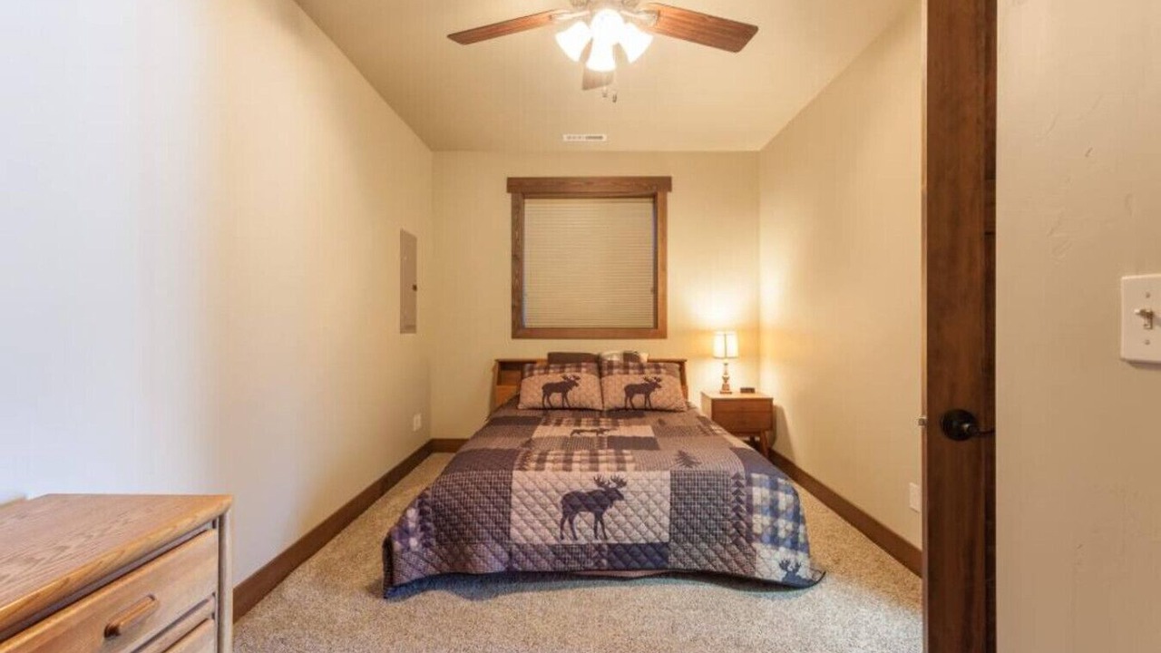 Photo of Bedroom in West Glacier