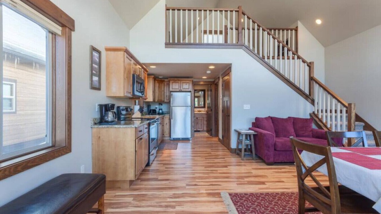 Photo of Livingroom in West Glacier