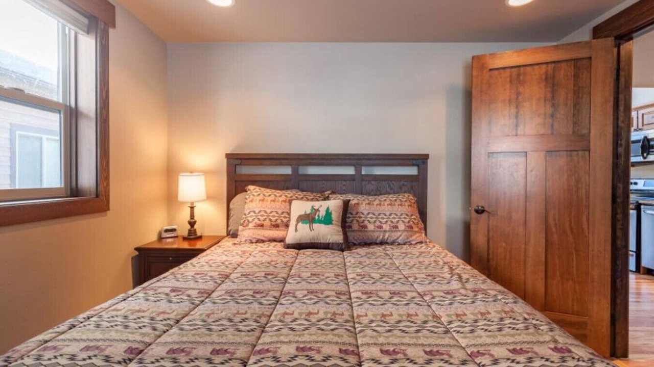Photo of Bedroom in West Glacier