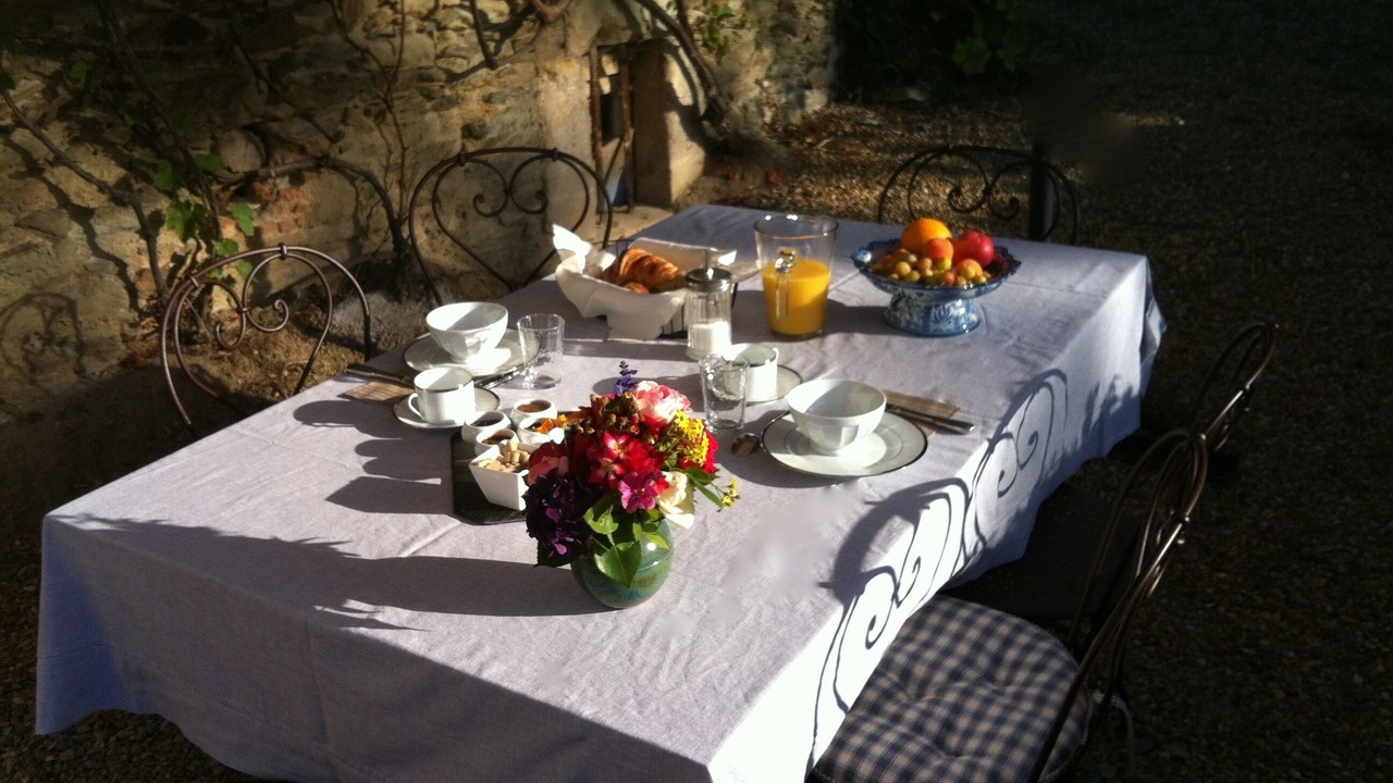 Photo of Outdoor in Menil