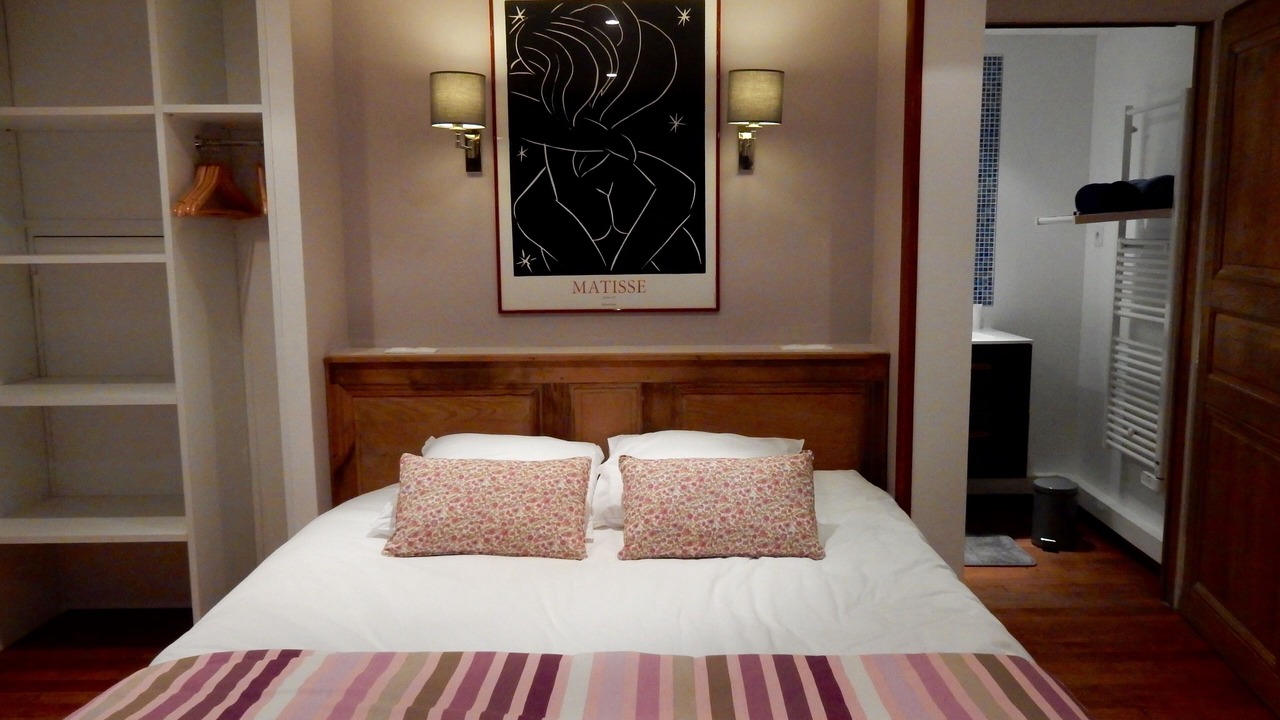 Photo of Bedroom in Menil