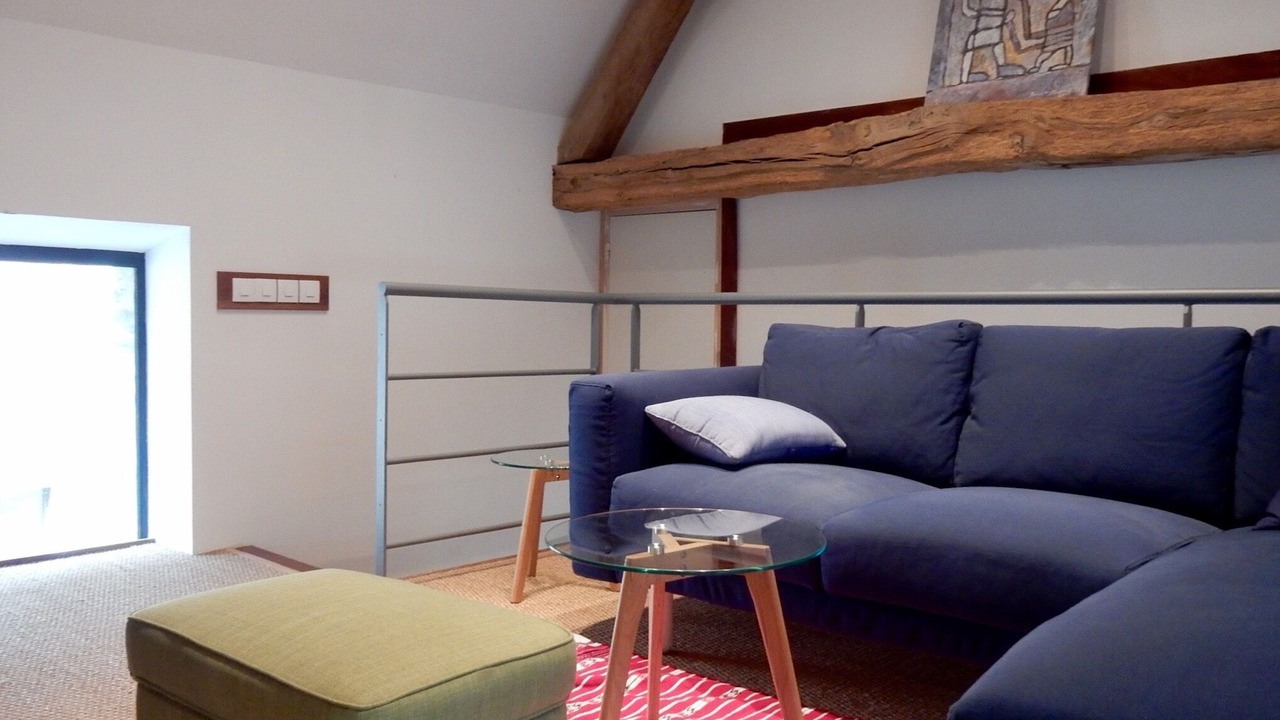 Photo of Livingroom in Menil