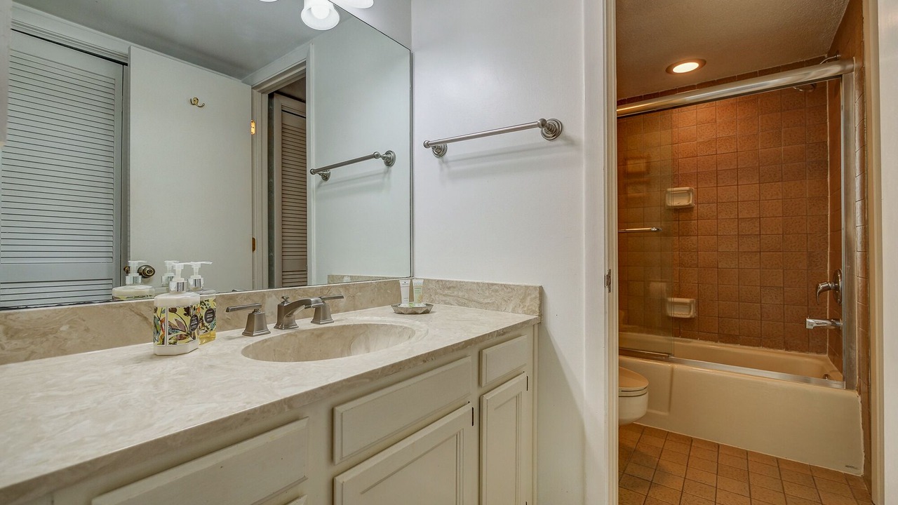 Photo of Bathroom in Palmetto Dunes