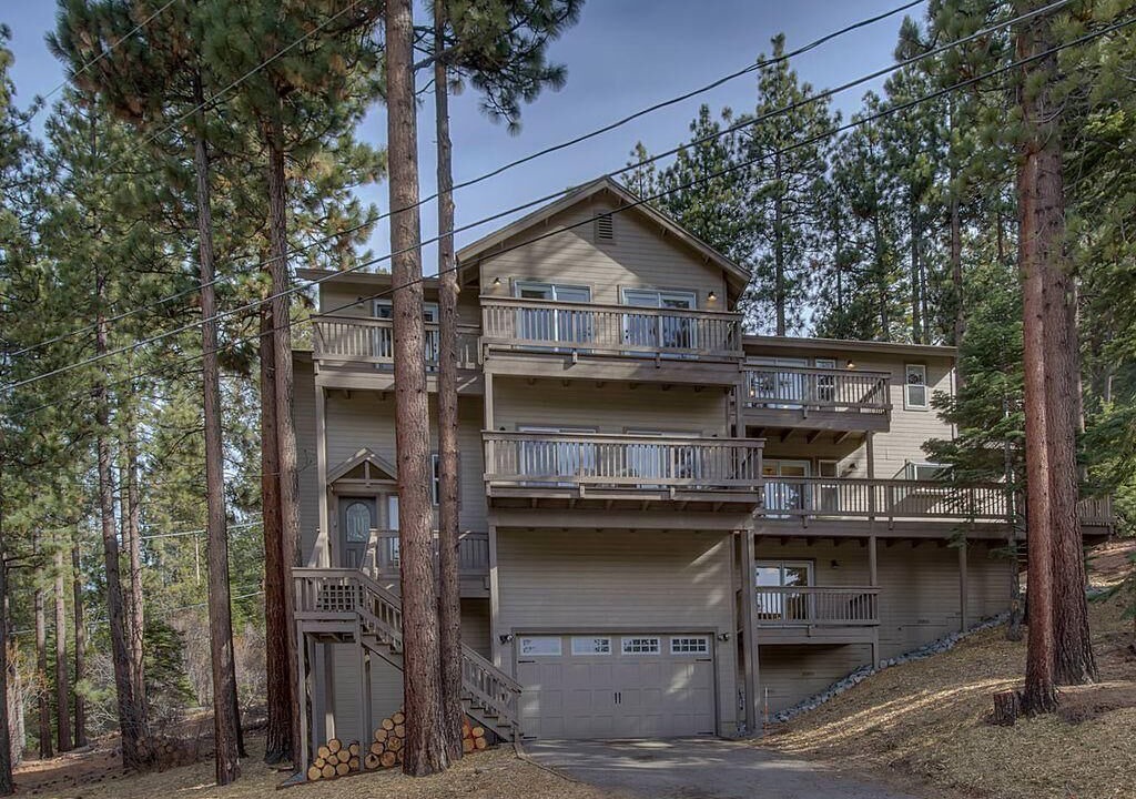 Photo of Outdoor in Country Club Estates