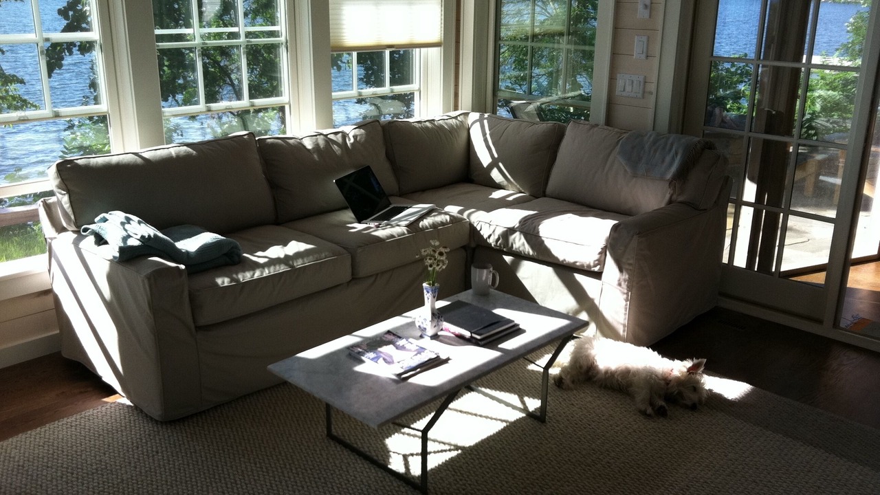 Photo of Livingroom in Lake Shore