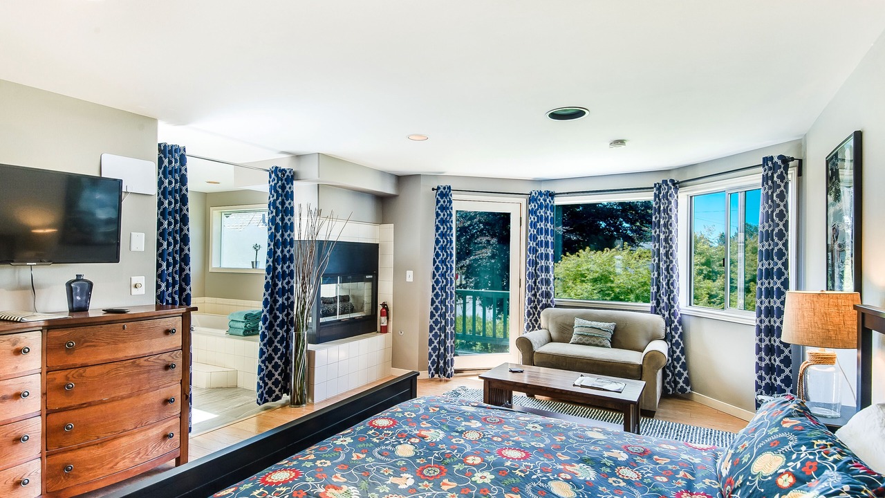 Photo of Bedroom in Green Lake