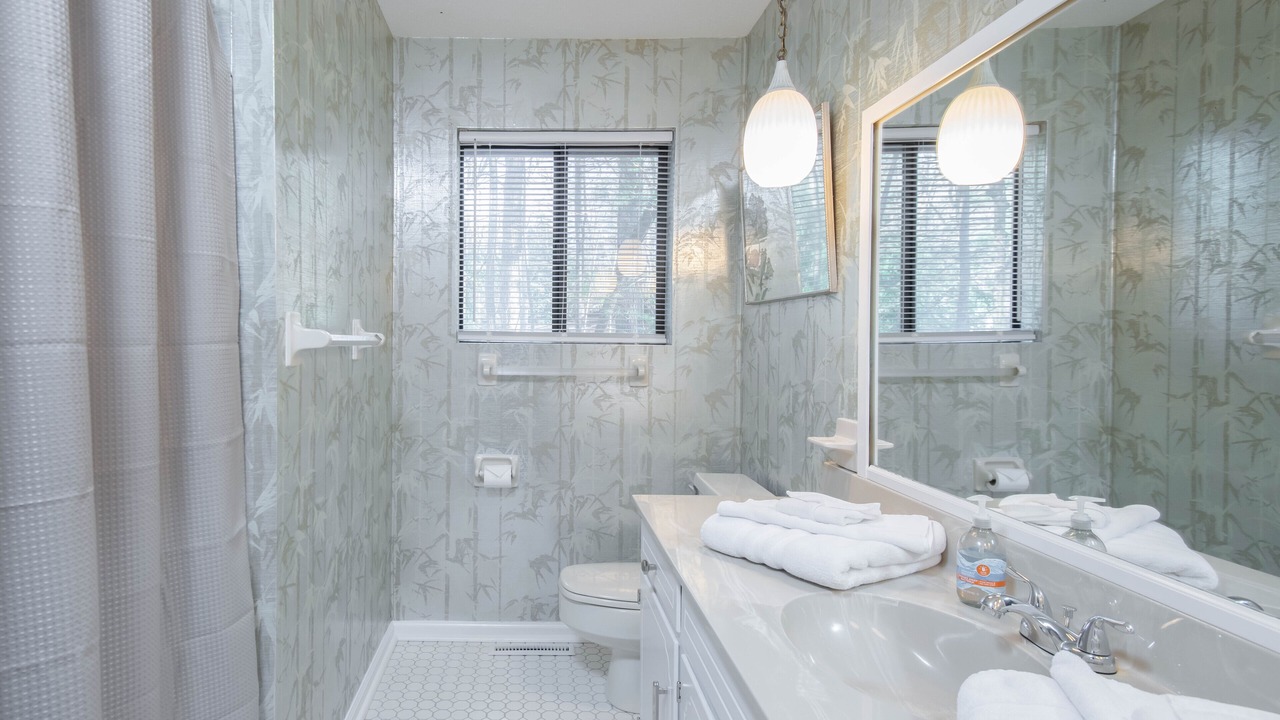 Photo of Bathroom in Hendersonville