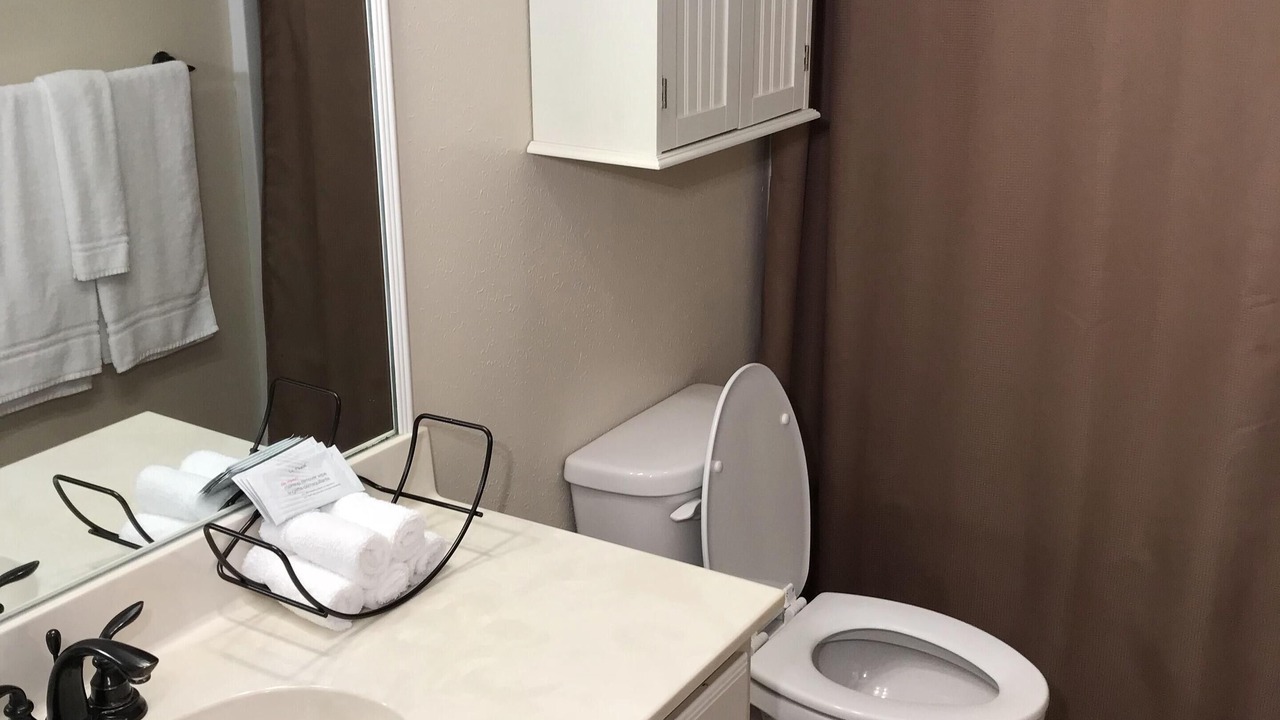 Photo of Bathroom in Southern Plantation