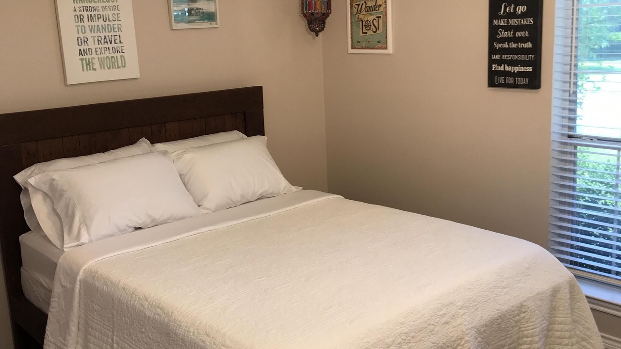 Photo of Bedroom in Southern Plantation