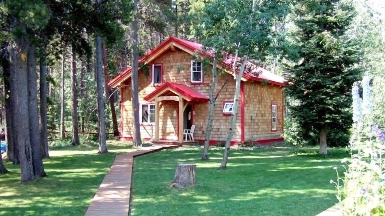 Photo of Others in East Glacier Park Village