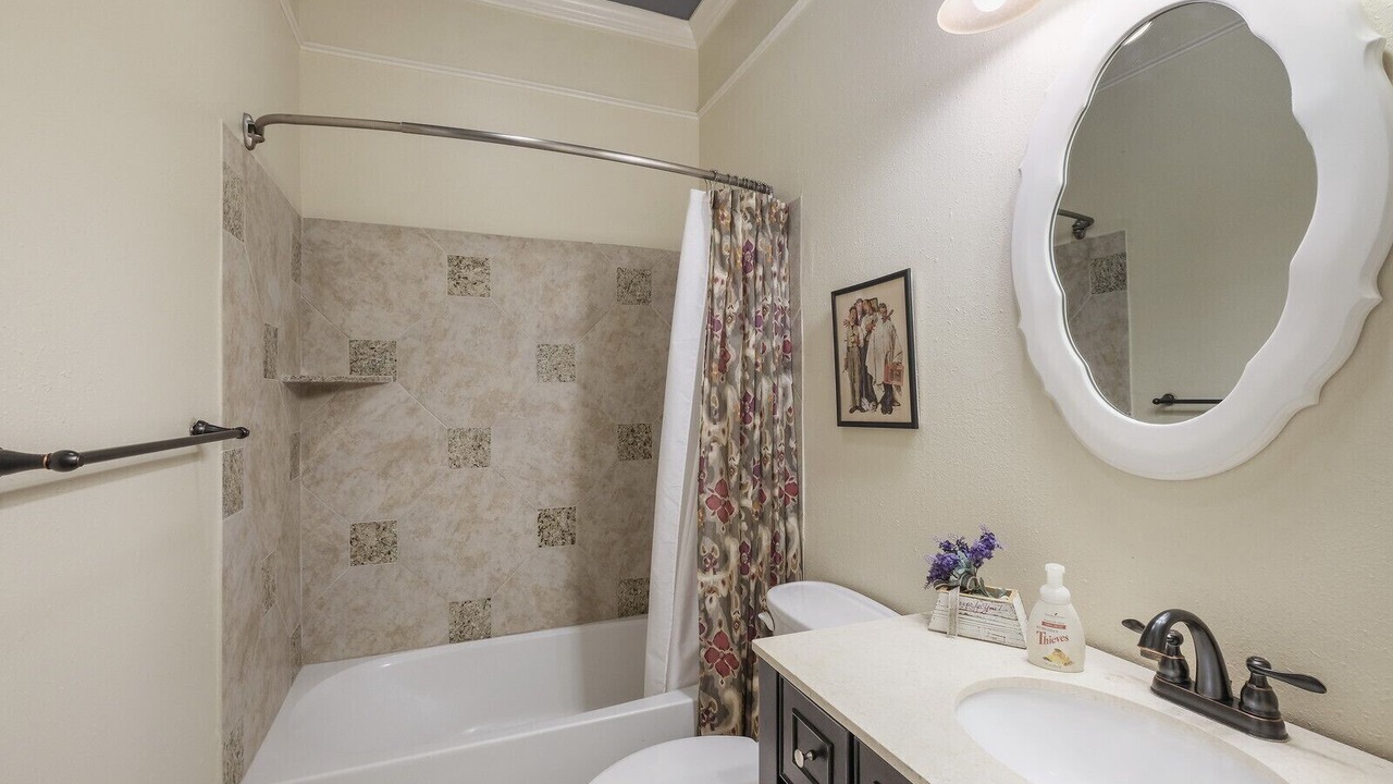 Photo of Bathroom in Medical Center District