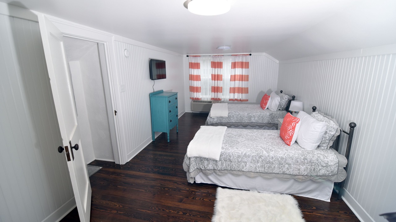 Photo of Bedroom in Hot Springs