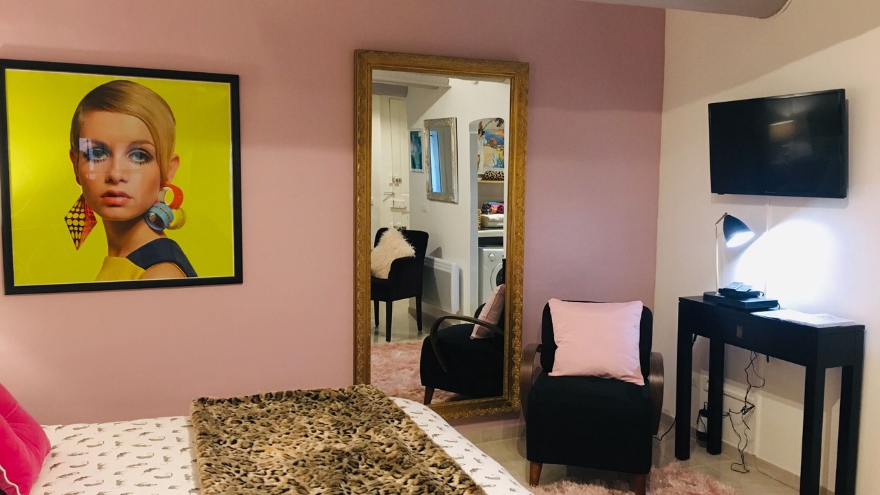 Photo of Bedroom in Antibes Old Town