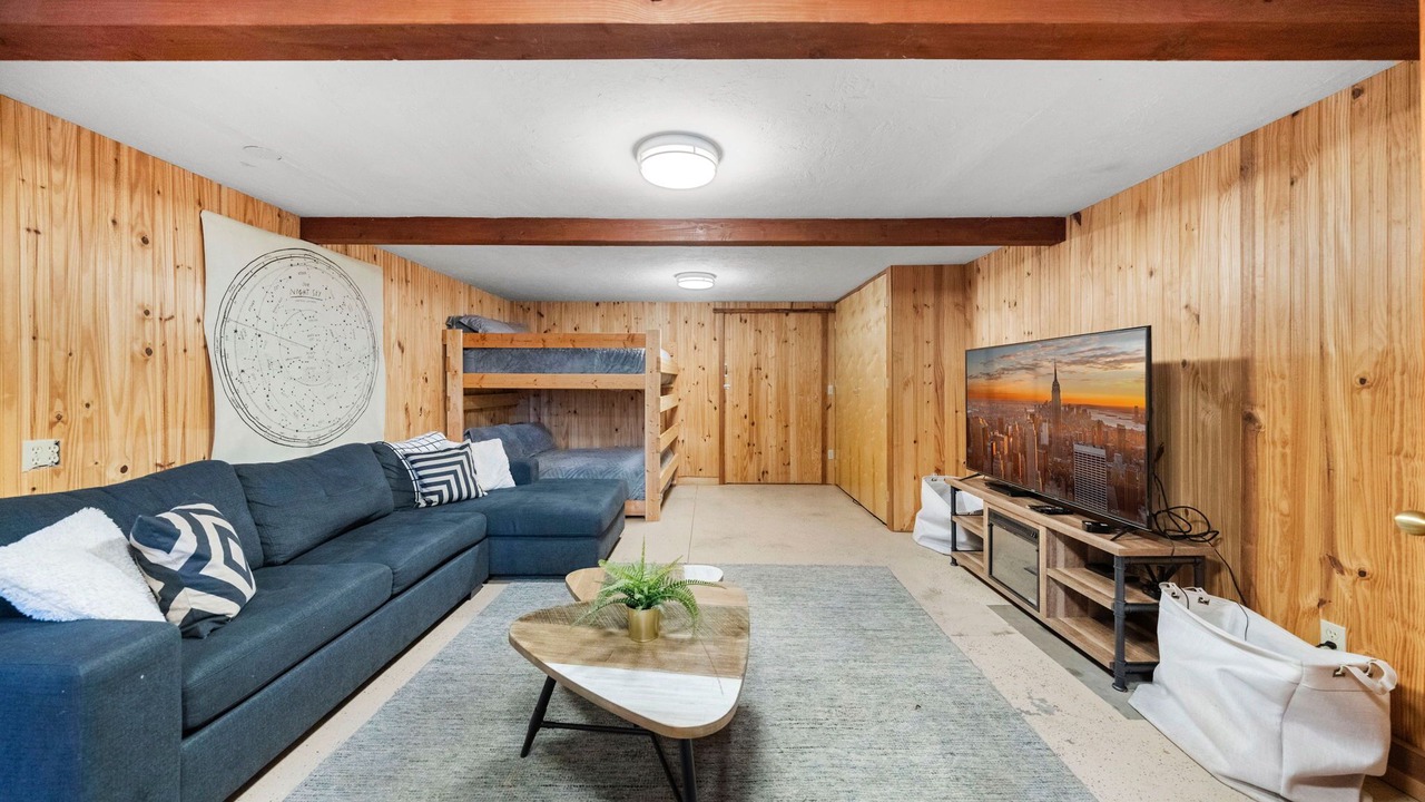 Photo of Livingroom in Idyllwild