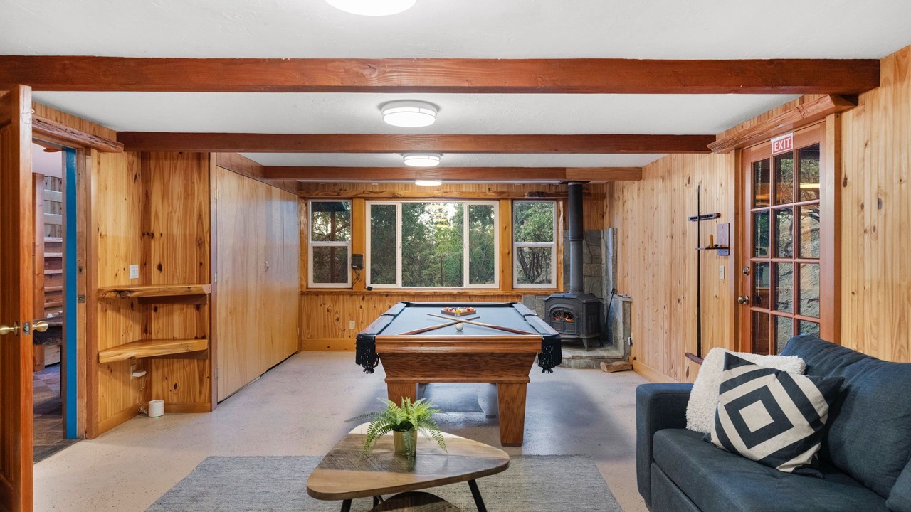 Photo of Bedroom in Idyllwild