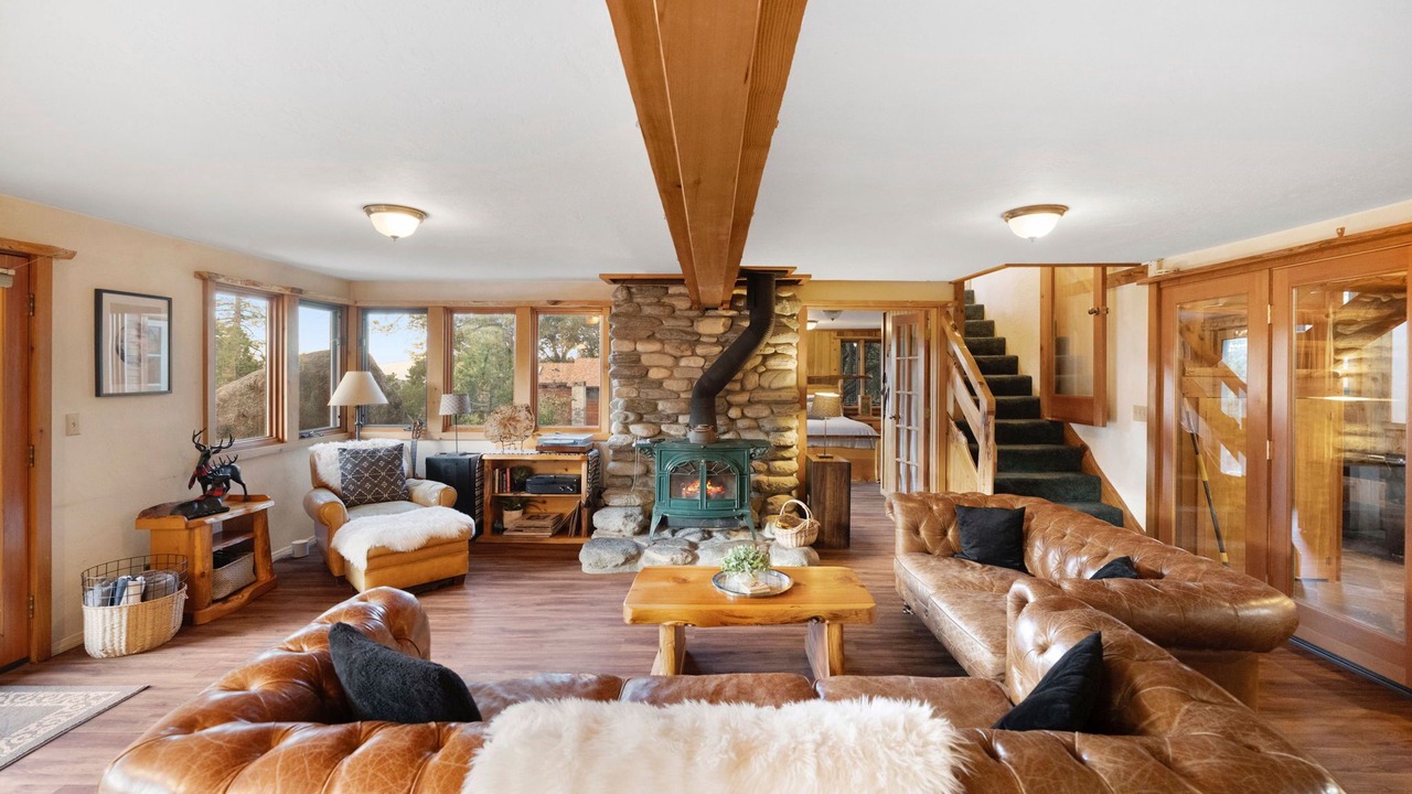 Photo of Livingroom in Idyllwild