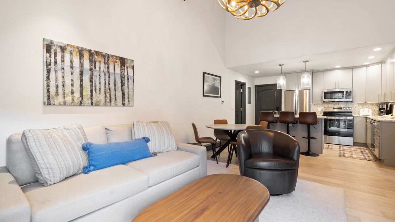 Photo of Livingroom in Vail