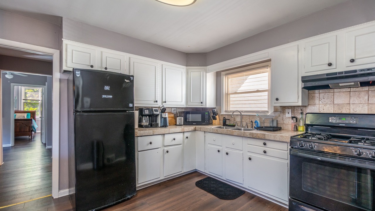 Photo of Kitchen in Front Park