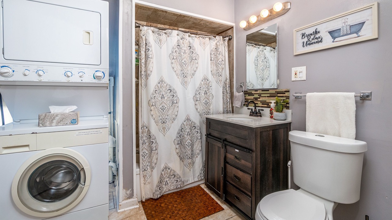Photo of Bathroom in Front Park