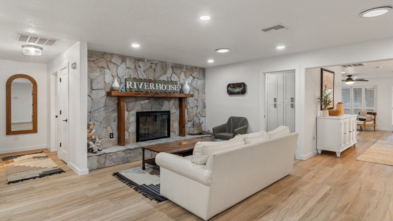 Photo of Bedroom in Homosassa