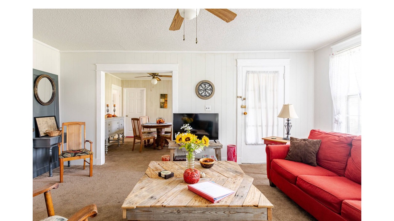 Photo of Livingroom in Pulaski