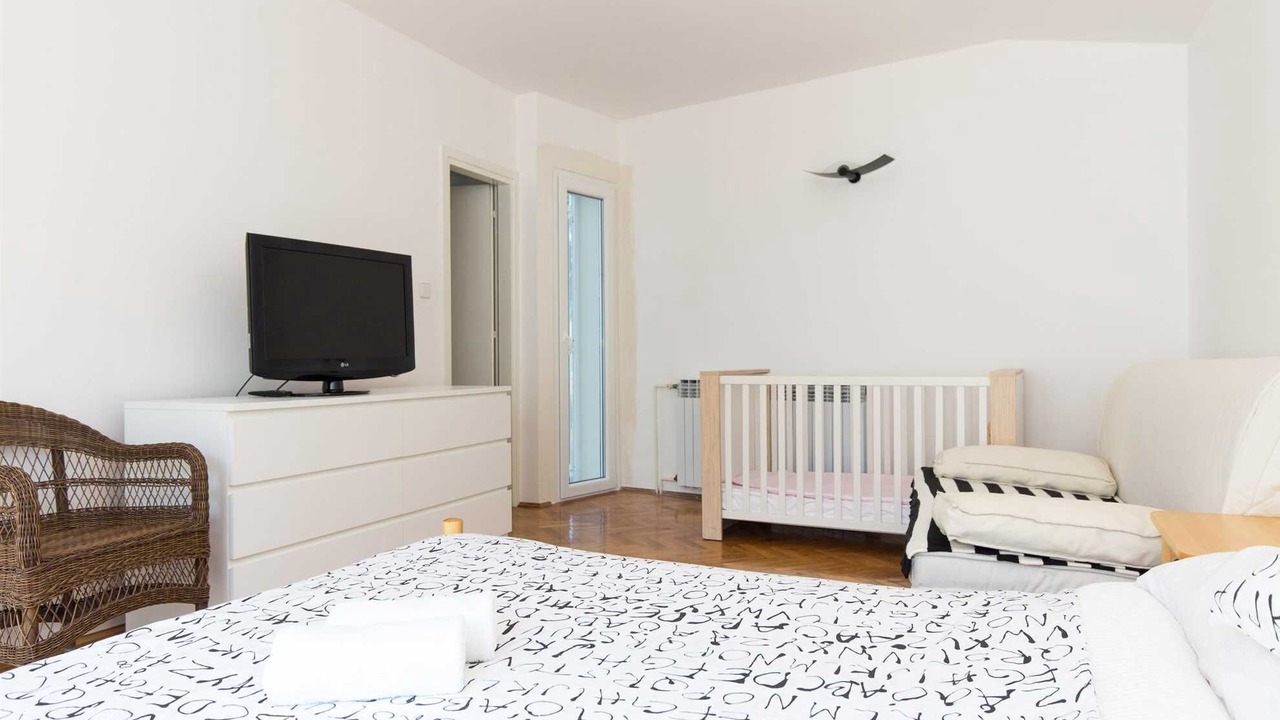 Photo of Bedroom in Vantacici