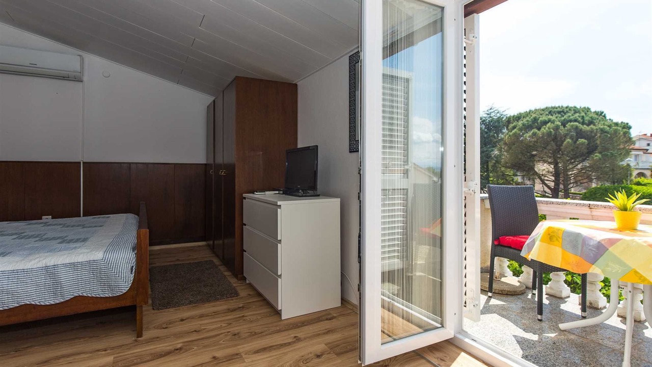 Photo of Bedroom in Malinska