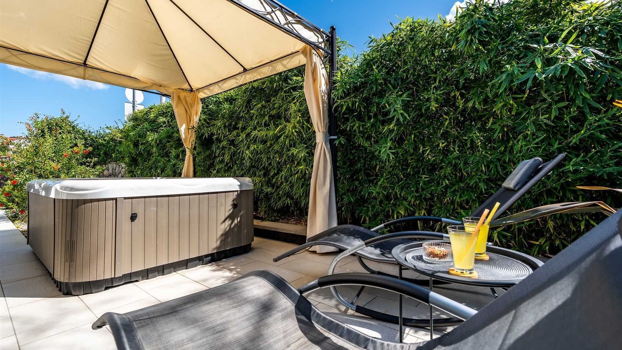 Photo of Patio Balcony in Malinska