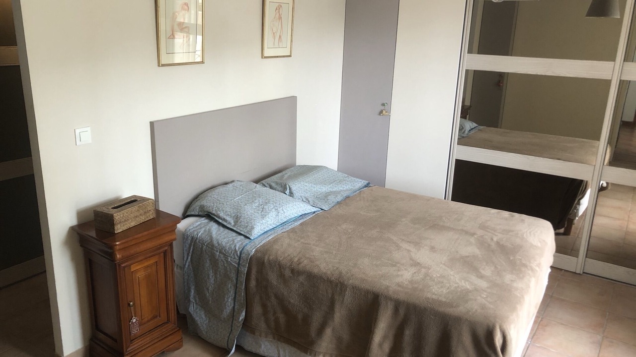 Photo of Bedroom in Saint-Martin-de-Villereglan